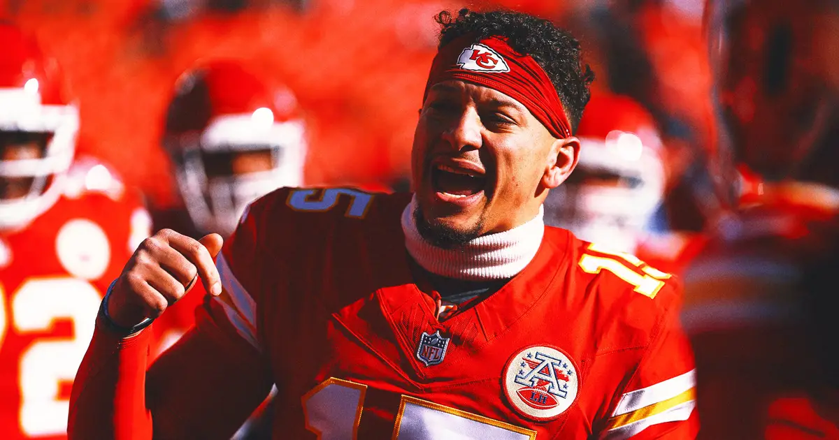 Chiefs GM Gives Patrick Mahomes Rehab Update: 'He’s Way Ahead of Schedule'