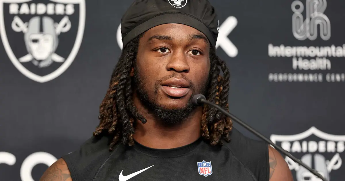 Raiders RB Ashton Jeanty Reportedly Suffers Ankle Sprain In Practice