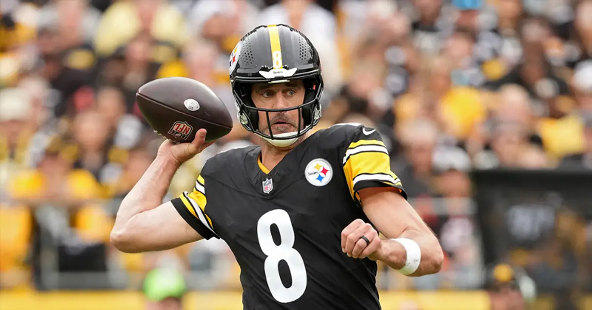 Aaron Rodgers Explains How Steelers' Offense Is 'Close' To Breaking Out
