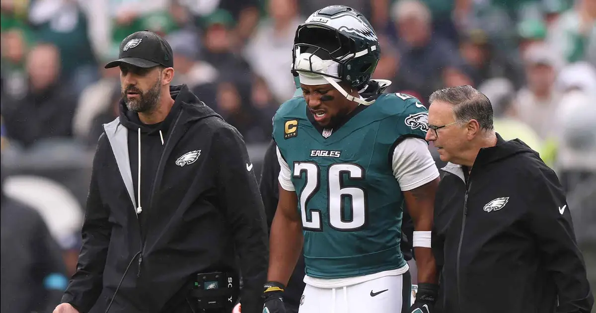 Eagles RB Saquon Barkley Exits Game With Hamstring Injury Against Rams