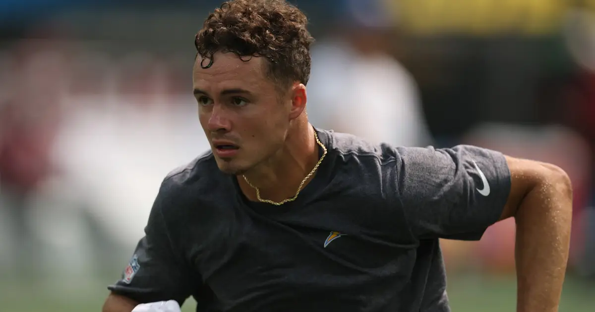 Chargers WR Ladd McConkey Ruled Out Departs Game vs. Chiefs Early Due To Concussion