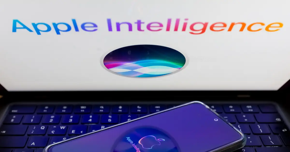Apple plans to make Siri an AI chatbot , report says
