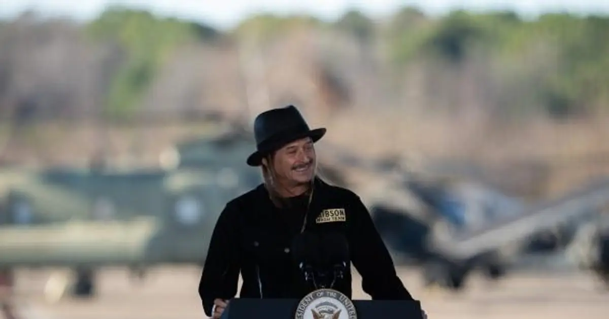 Kid Rock to headline Turning Point united states alternative halftime show | News Talk 580 and 105 . 9 KMJ