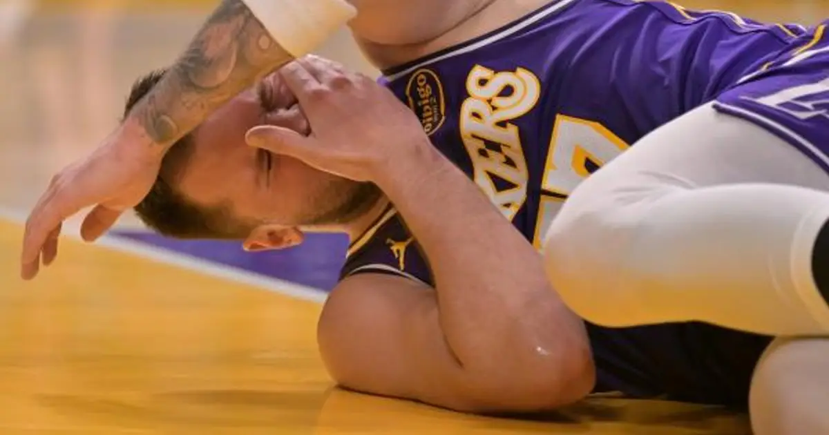 Without Luka Donic , Lakers welcome Steph Curry - less Warriors
