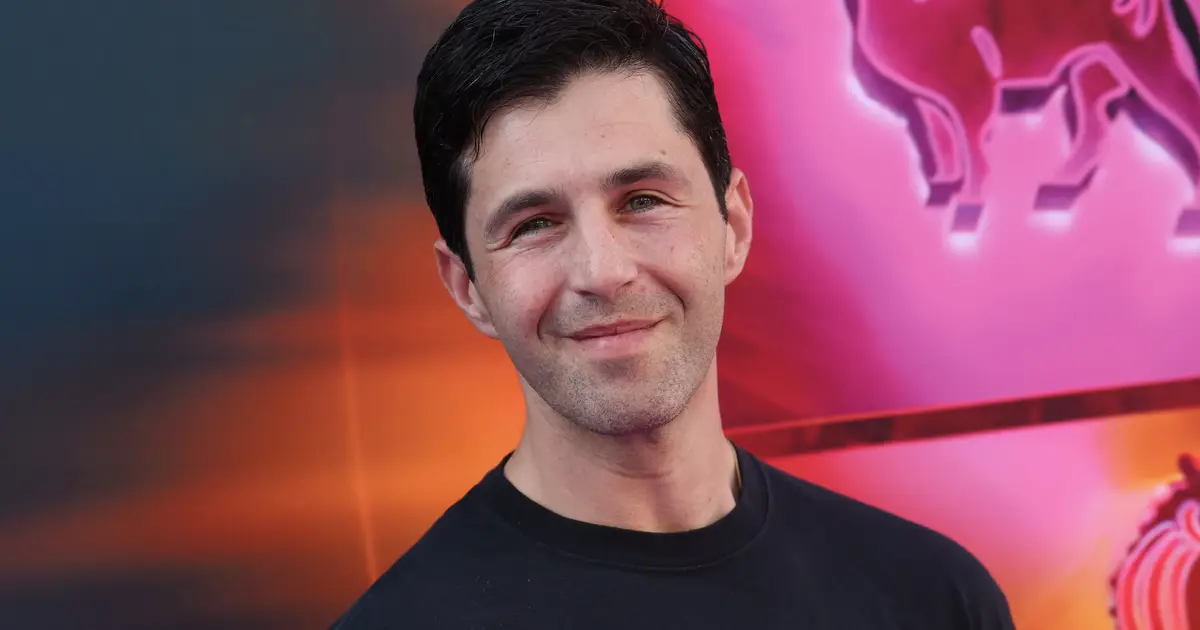 Josh Peck Says He Only Took Home Around $500,000 for ‘Drake and Josh’ After Four Years and 60 Episodes