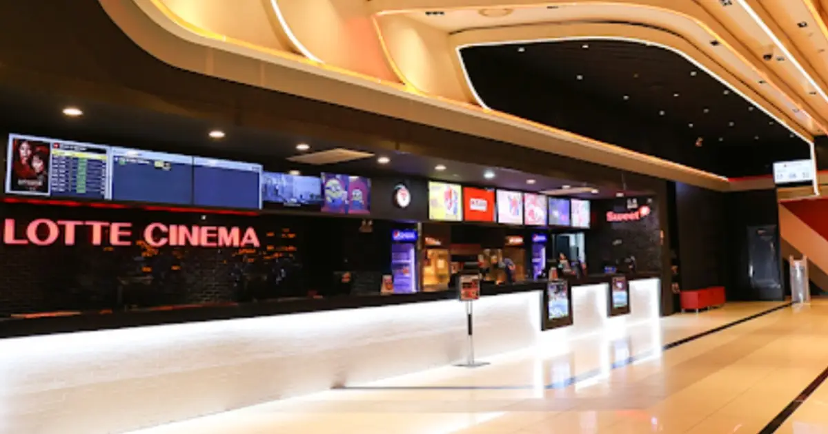 Korea’s Lotte Cinema-Megabox Merger Collapses as JoongAng Group’s Financial Crisis Deepens