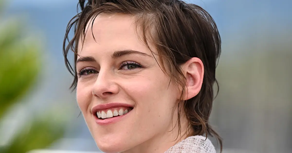 Kristen Stewart on Her Absurd Cannes Movie ‘Full Phil’ and Being ‘So Sick’ of the Studio System: ‘There Needs to Be Less Making Billionaires More F—ing Billionaires’