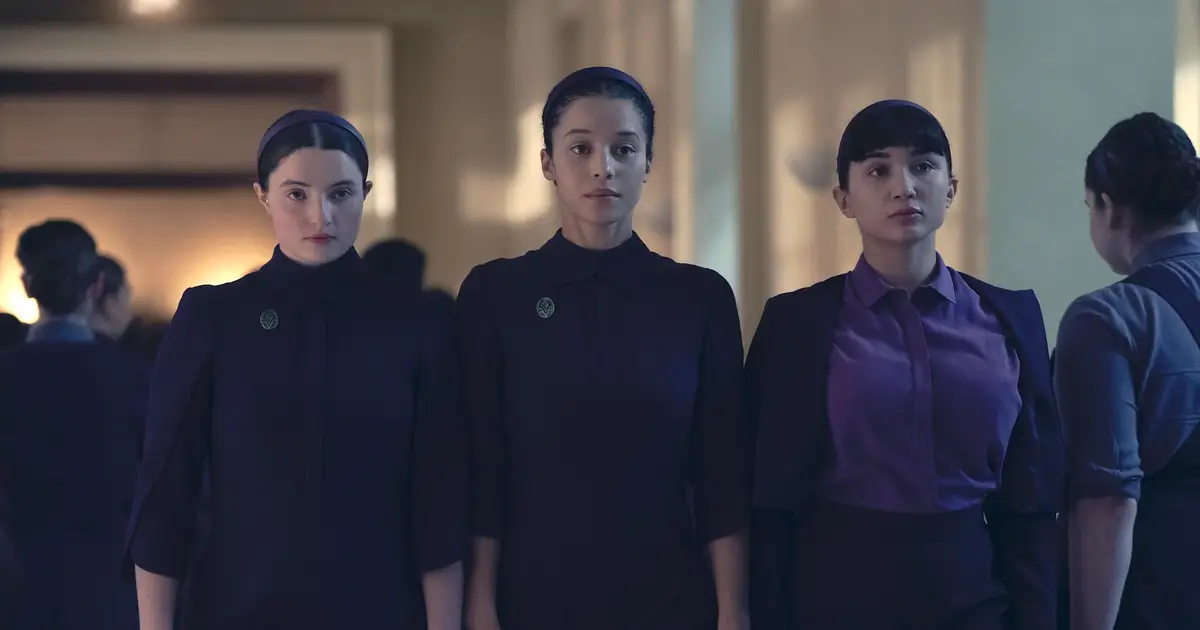 ‘The Testaments’ Finale: Elisabeth Moss, Creator on Agnes’ Huge Twist, Daisy Parentage Theories and What’s Planned for Season 2