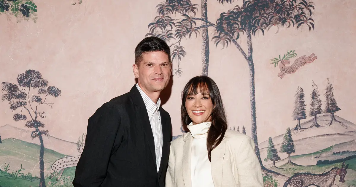 ‘The Invite’ Screenwriters Rashida Jones and Will McCormack On Fighting for Marriage, Esther Perel’s Advice and Their Take on ‘Tom and Jerry’