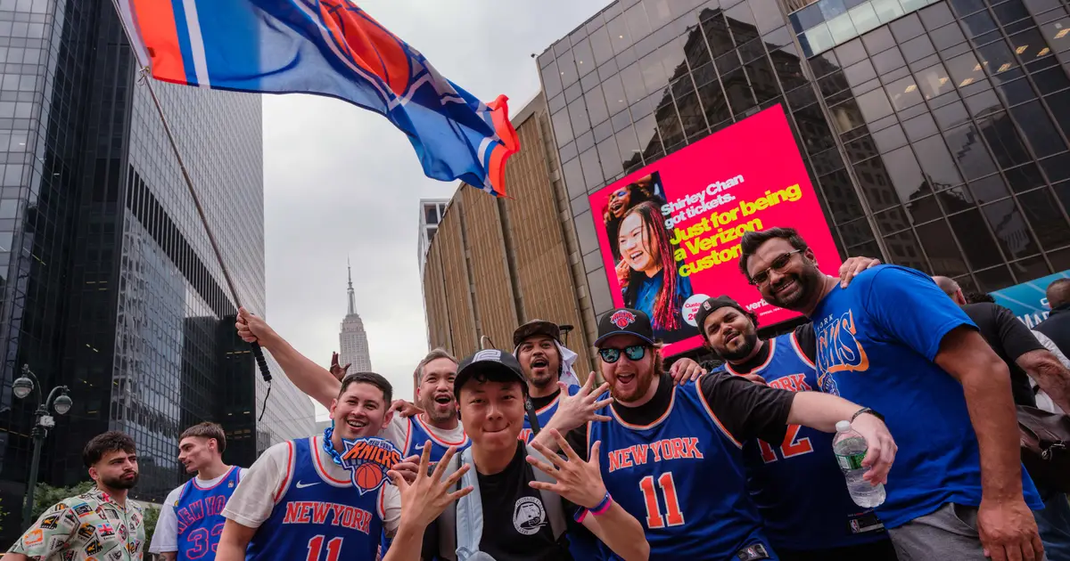 Knicks Fans Think Trump Cursed the Team. So They Burned Sage and Protested the Barricades Outside MSG