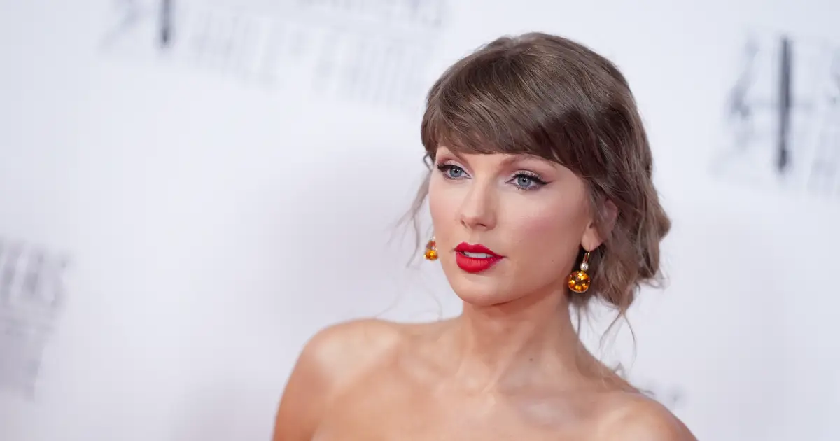 Taylor Swift Recalls How ‘I Knew You Were Trouble’ Was Written As a ‘Really Sad Ballad’ in Grammy Museum Conversation Video