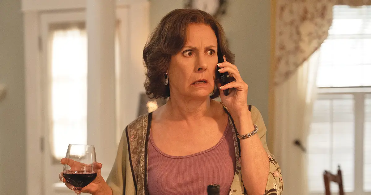 From ‘Scream 2’ and ‘Monster’ to ‘Big Mistakes,’ How Laurie Metcalf Has Mastered the Art of the Complicated Mother