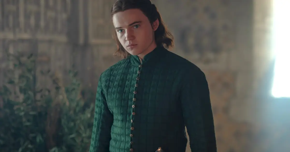 ‘House of the Dragon’ Actor Benjamin Evan Ainsworth on ‘Absurdity’ of Assassination Attempt, Daeron’s Growing Power and if Ormund Is Dyeing the Kid’s Hair