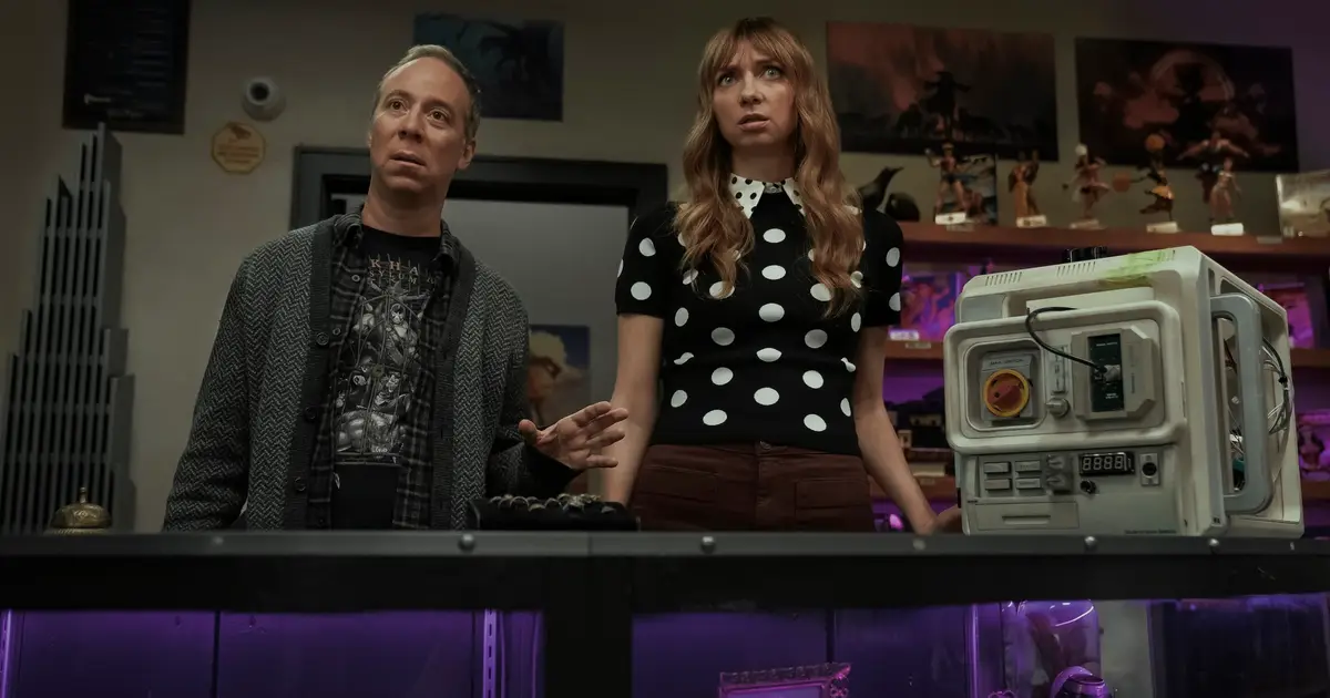 ‘Stuart Fails to Save the Universe’ Producers on Episode 2’s Surprise Kaley Cuoco Cameo As an Alternate Penny