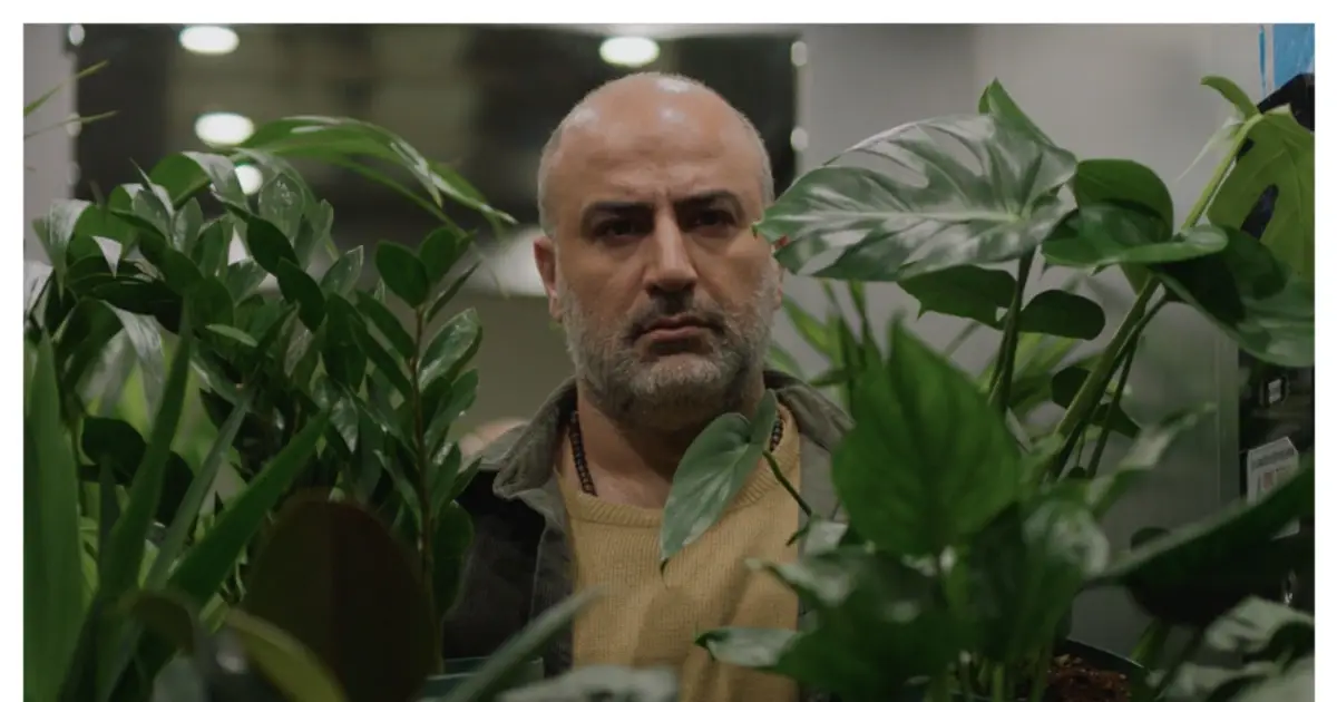 Iranian Director Ali Asgari Unveils First Clip From Venice-Bound ‘A Bit of Light’: ‘This Trump Guy Is Threatening to Bomb Here Every Day’ (EXCLUSIVE)