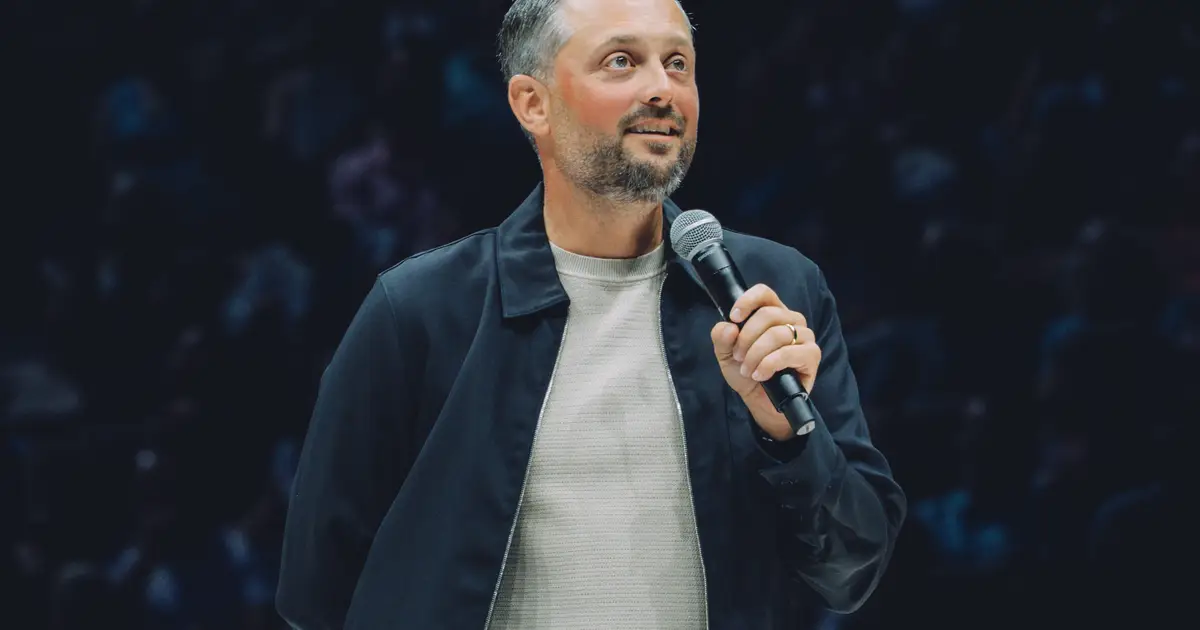 Nate Bargatze Sets Guinness World Record for Most Tickets Sold for a Stand-Up Comedy Tour (EXCLUSIVE)