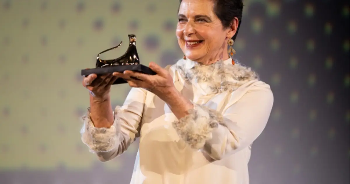 Isabella Rossellini Talks Lynch, ‘Green Porno’ and How Animals Became Her Favorite ‘Muses’: ‘They Fascinate Me’