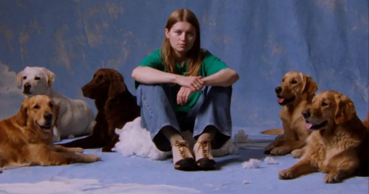 Eras Tour Opener Marie Ulven – Girl in Red – Is Not Playing Herself in ‘Low Expectations’: ‘I Have a Real Interest in Acting’
