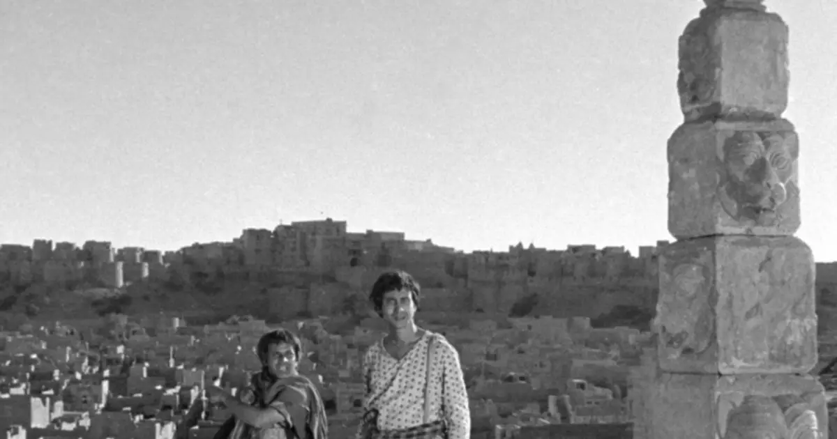 Satyajit Ray’s ‘Goopy Gyne Bagha Byne’ Making to be Chronicled in Srijit Mukherji’s ‘Maharaja Tomare Selam’