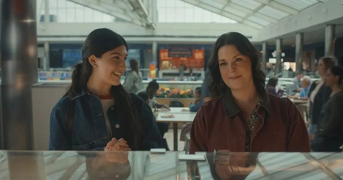‘Don’t Say Good Luck’ Review: Sunny Sandler and Melanie Lynskey Give Genuine Soul to Netflix’s Mother-Daughter Heartbreaker