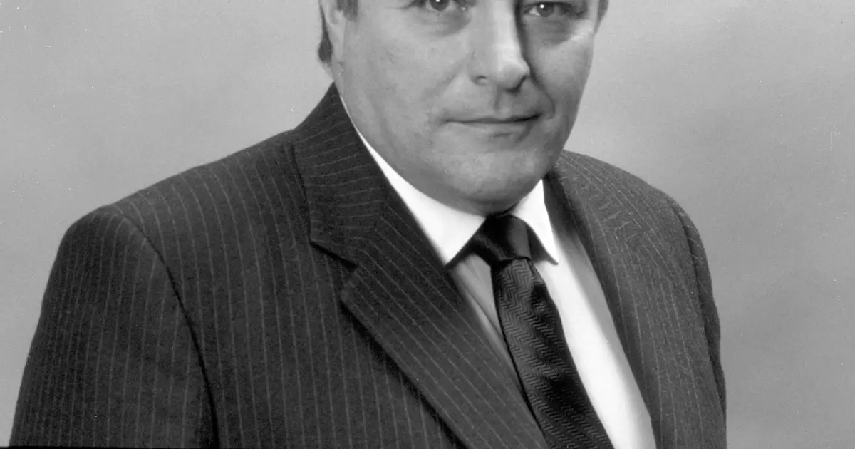 James H. Rosenfield, Sr., Former Executive VP of CBS Broadcast Group, Dies at 97
