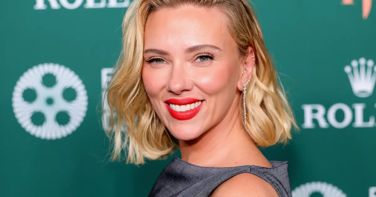 Scarlett Johansson Takes Break From Filming Overseas for ‘Paper Tiger’ NYFF Premiere After Skipping Cannes: ‘I’m Hallucinating’