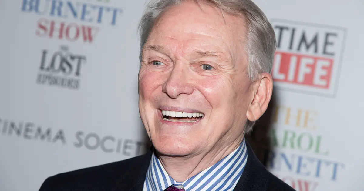 Bob Mackie, Renowned Fashion Designer to Cher, Tina Turner, Carol Burnett and More, Dies at 87