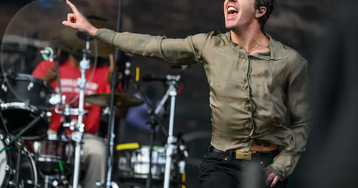 Role Model Shouts Out Jake Shane and Renee Rapp, Channels Chuck Timely on Final North American Tour Date: Concert Report