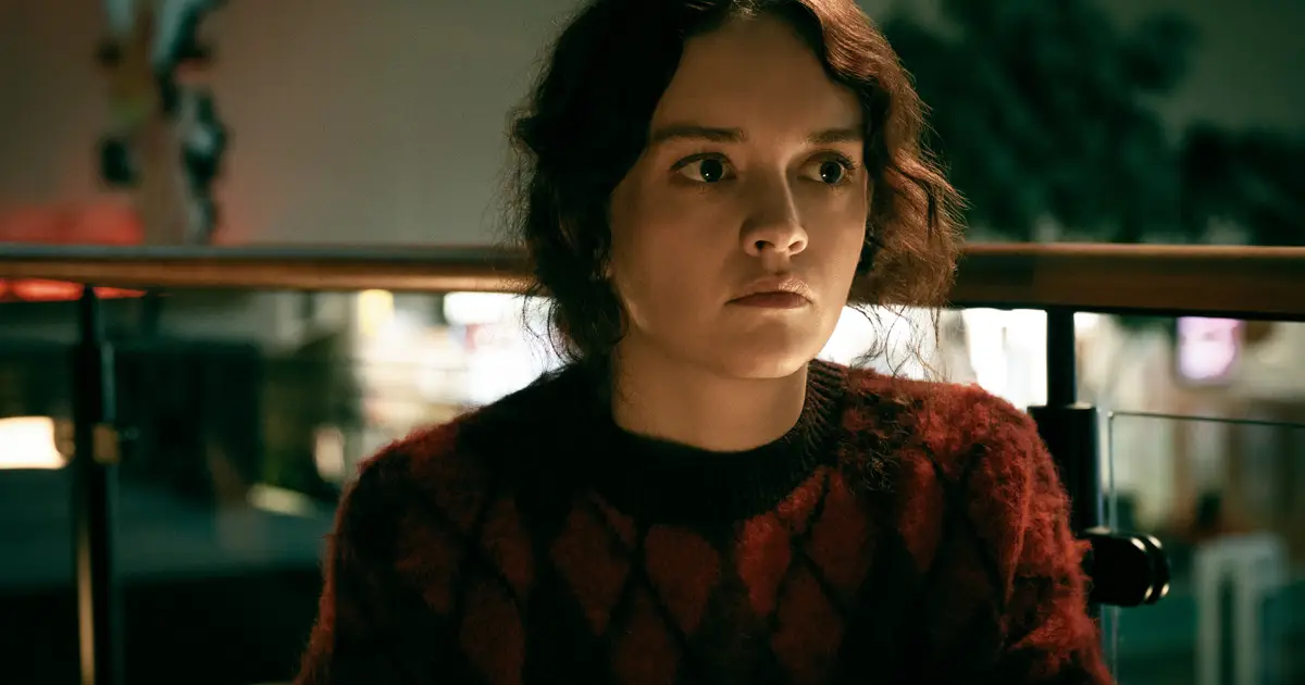 Olivia Cooke on Returning to ‘Slow Horses,’ On-Set Injuries and That Shocking Finale Cliffhanger: ‘I Want a Showdown!’