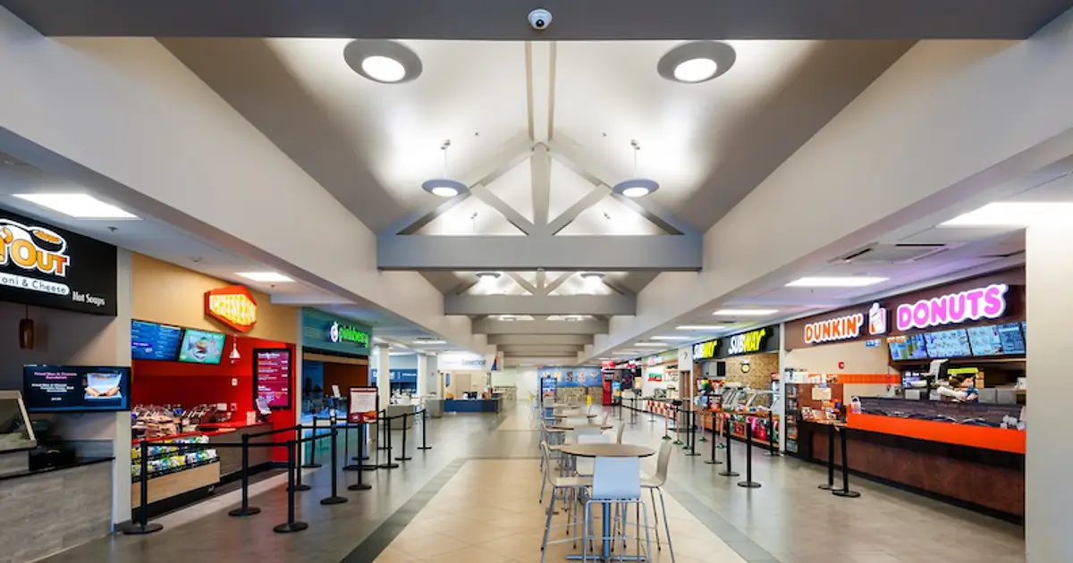 Hundreds of state service plaza workers start working on union contract