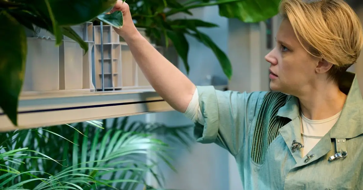 Watch the Trailer : In The Blink of an Eye - Streams Feb 27