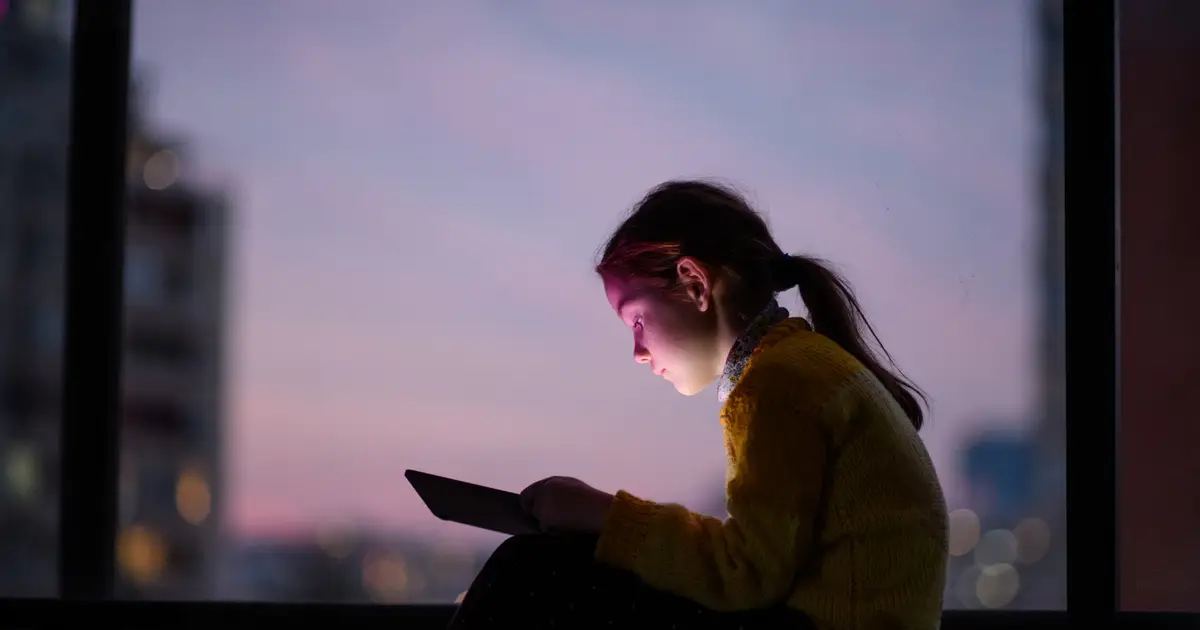 Stressed Parents Give Kids More Screen Time, Study Finds