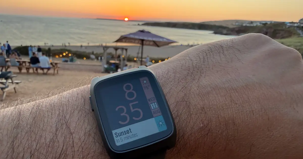 I Started Wearing a Pebble Watch Again: Time 2 Took Me Back to the 2010s in the Best Way