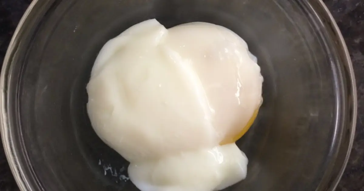 Perfect Poached Eggs in Under a Minute: The Microwave Method I Use Every Morning