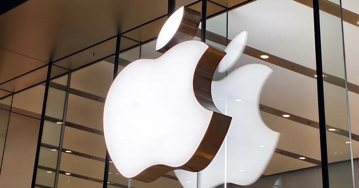 iPhone 20 Pro and Pro Max Might Get Bigger Screens in 2027