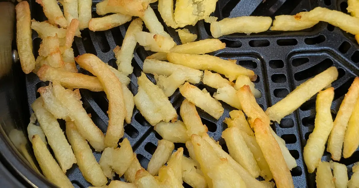 Uh Oh: I Learned How to Make Air Fryer Fries Taste Exactly Like Deep-Fried