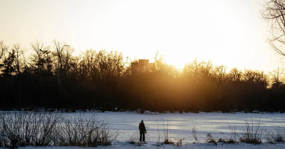 How to survive a fall through the ice