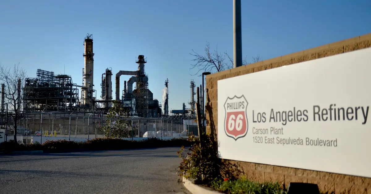Carson approves increased fees and regulations for pipeline franchises