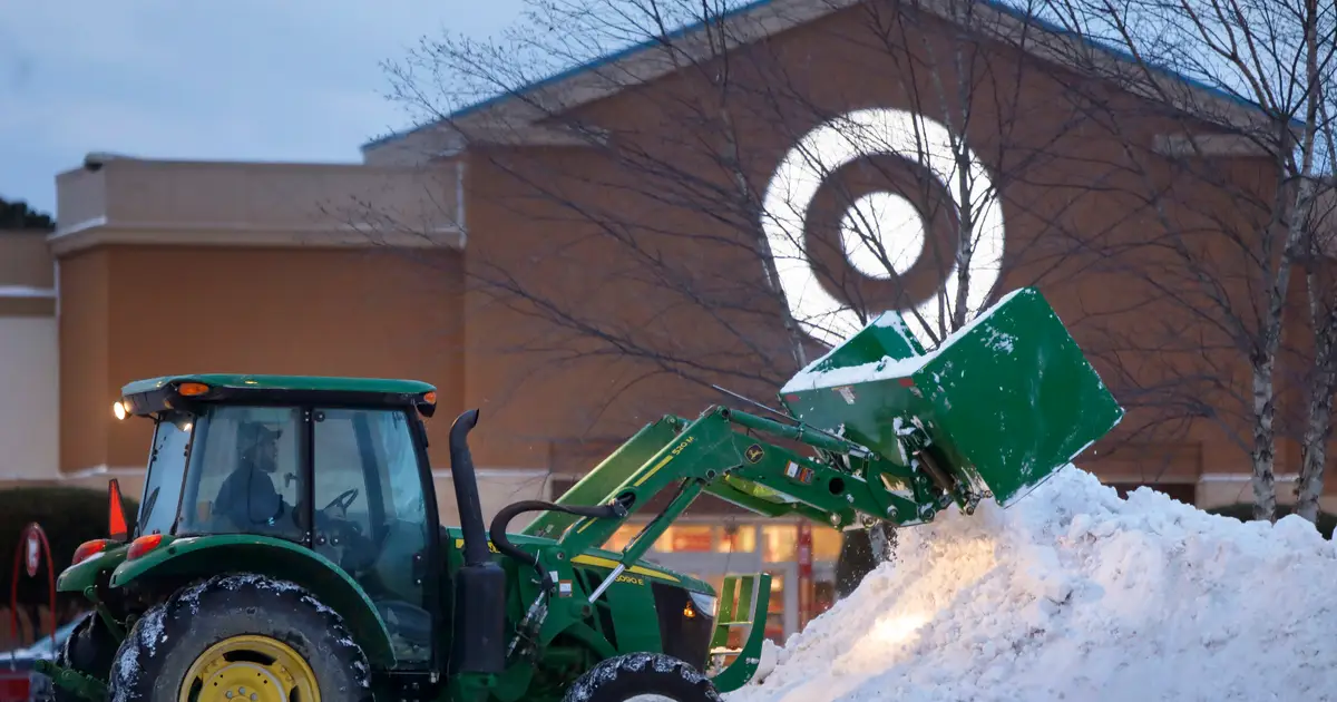 Dry air reduces snow totals for Hampton Roads