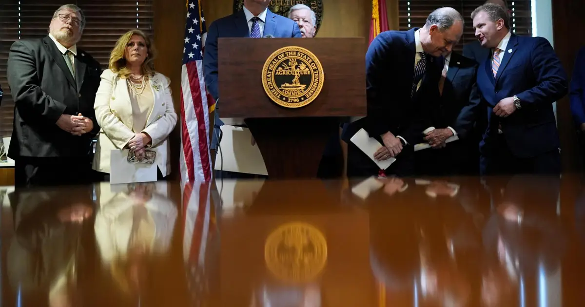 Judge blocks Tennessee from reporting sick children to immigration authorities , for now