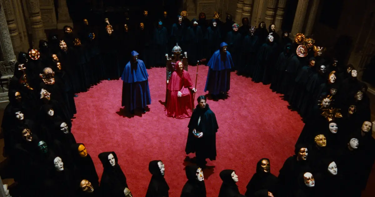 Eyes Wide Shut : How and Why the Orgy Scene Was Censored for Theaters