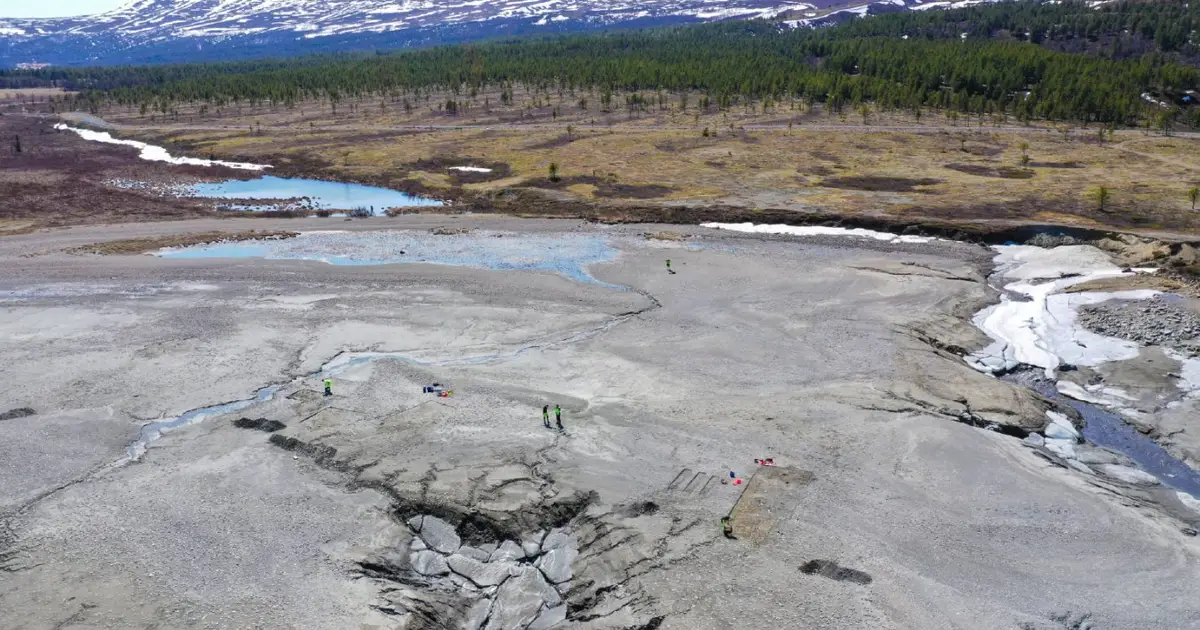 Hunter-gatherers introduced fish to a mountain lake 7000 years ago