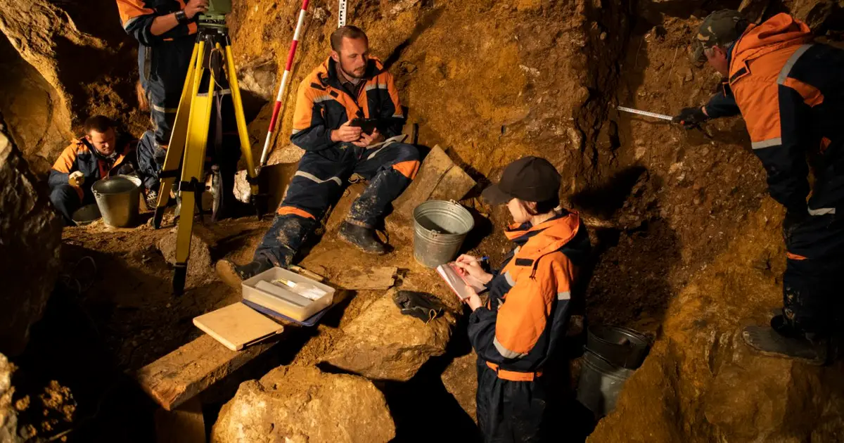 Extinct yak relative discovered from DNA in Denisova cave