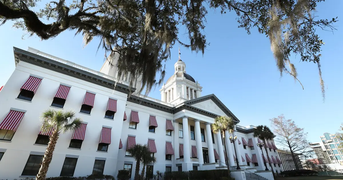Florida Senate sets rules over large - scale data centers