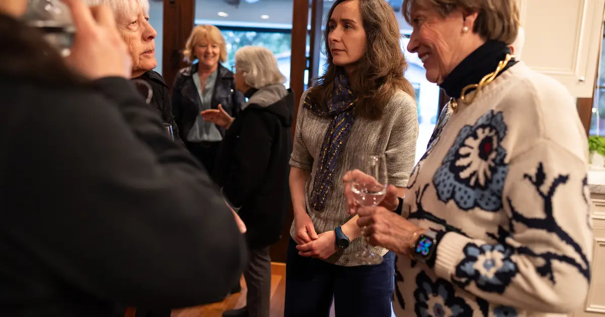 Palo Alto residents rally to assist Ukraine as war drags on