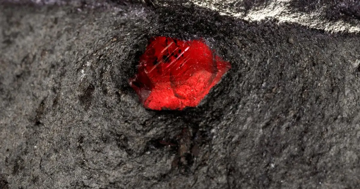Scientists Cracked Open a Mars Meteorite And Found a Big Surprise