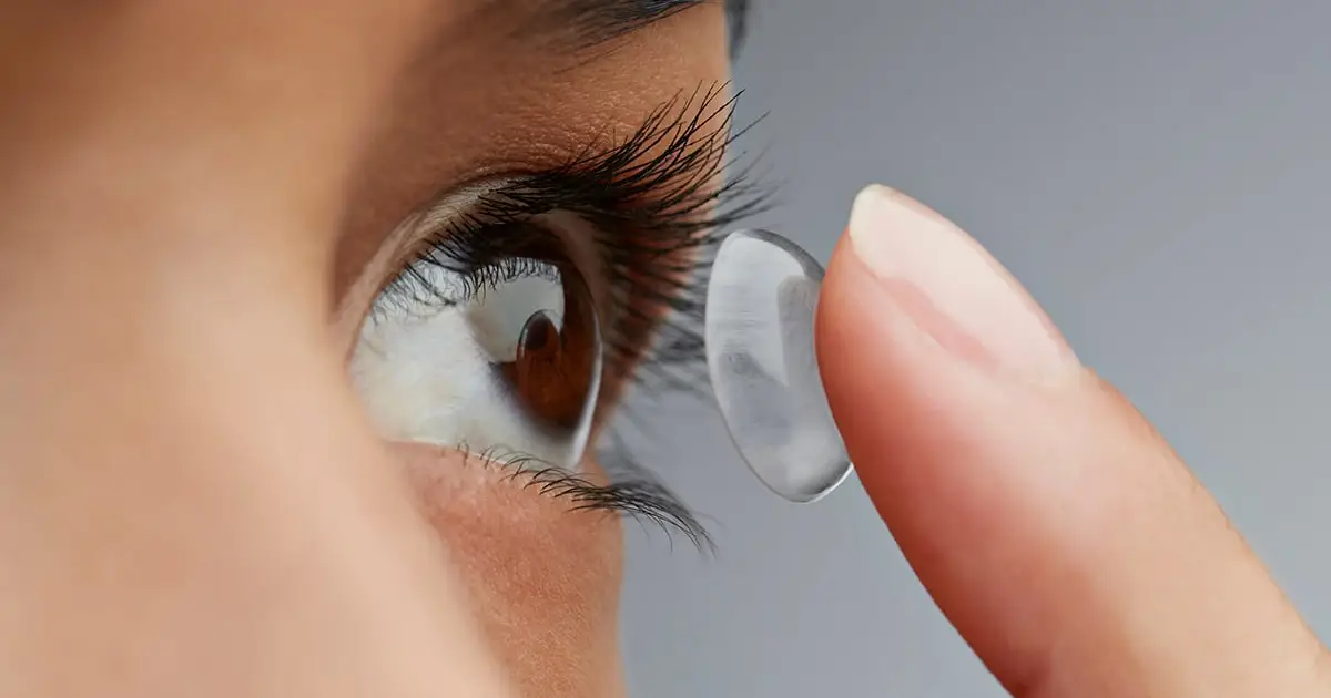 New Self-Healing Contact Lenses Can Repair Themselves in UV Light