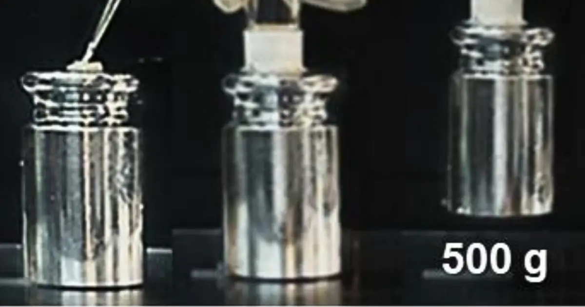 Engineers Create Superglue That Bonds in 10 Seconds, Holds For Years And Gets Stronger Underwater