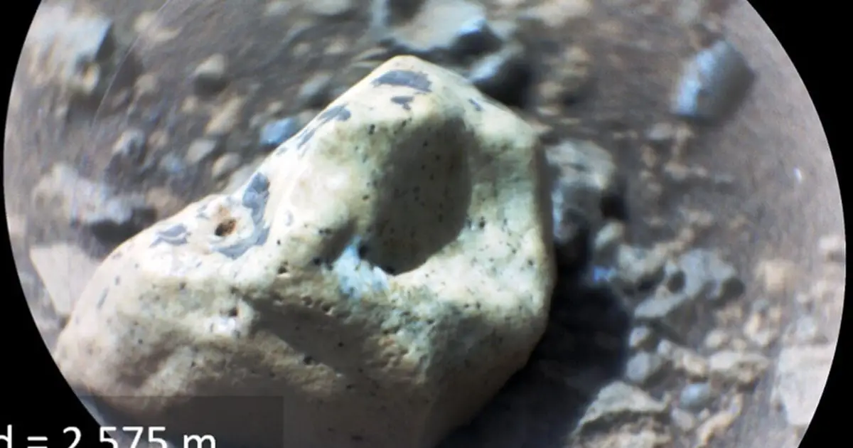 'Very Unexpected': NASA Rover Zapped a Rock on Mars And Found a Gemstone Surprise