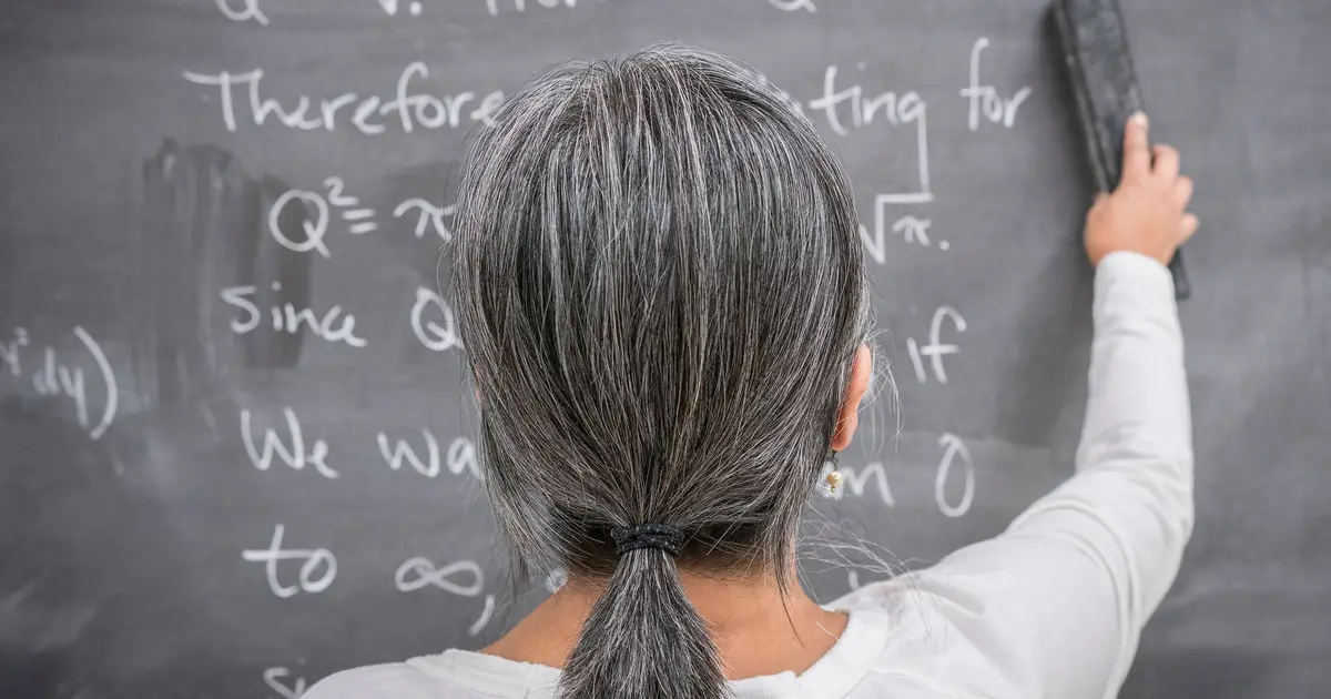 The Aging Brain Isn't Declining – It's Adapting, Study Finds